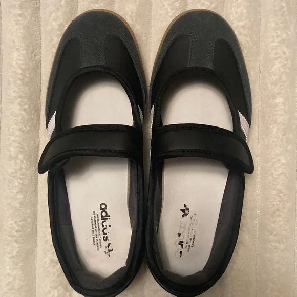 *EUC* Women’s Adidas Samba Jane (girls size 6) women’s 7.5 - Picture 2 of 12